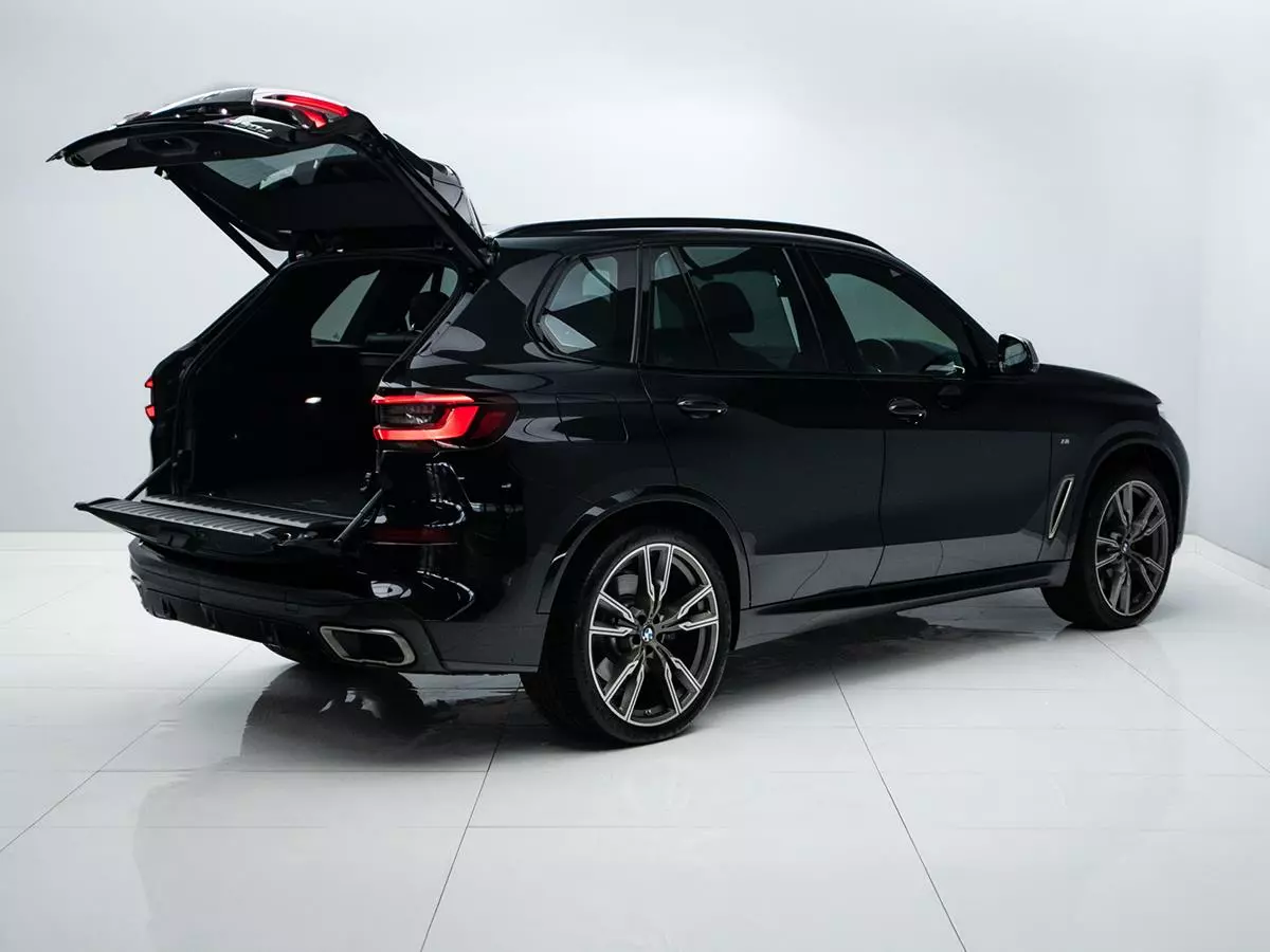 Vehicle Image for 6/17for BMW X5 M50d