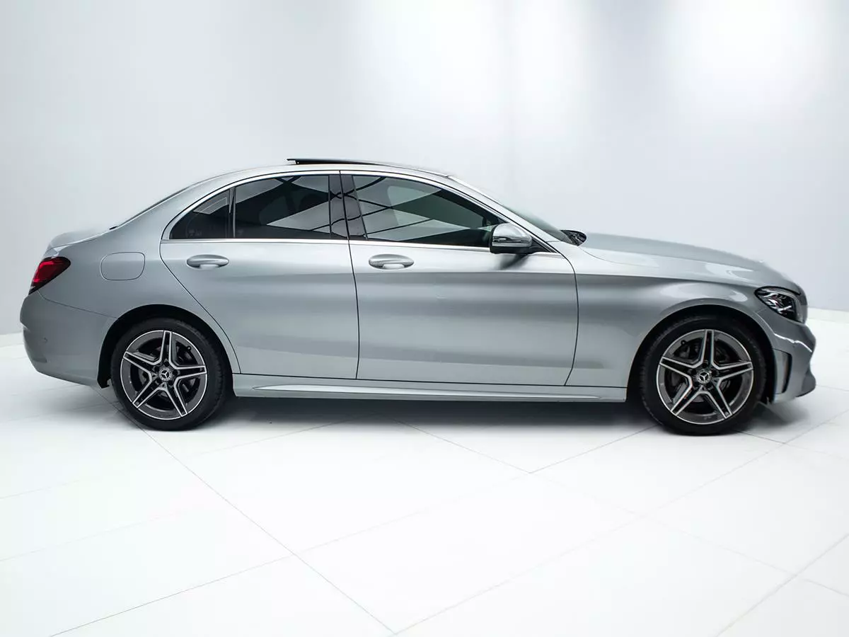 Vehicle Image for 4/17for Mercedes-Benz C-Class C200 AMG Line