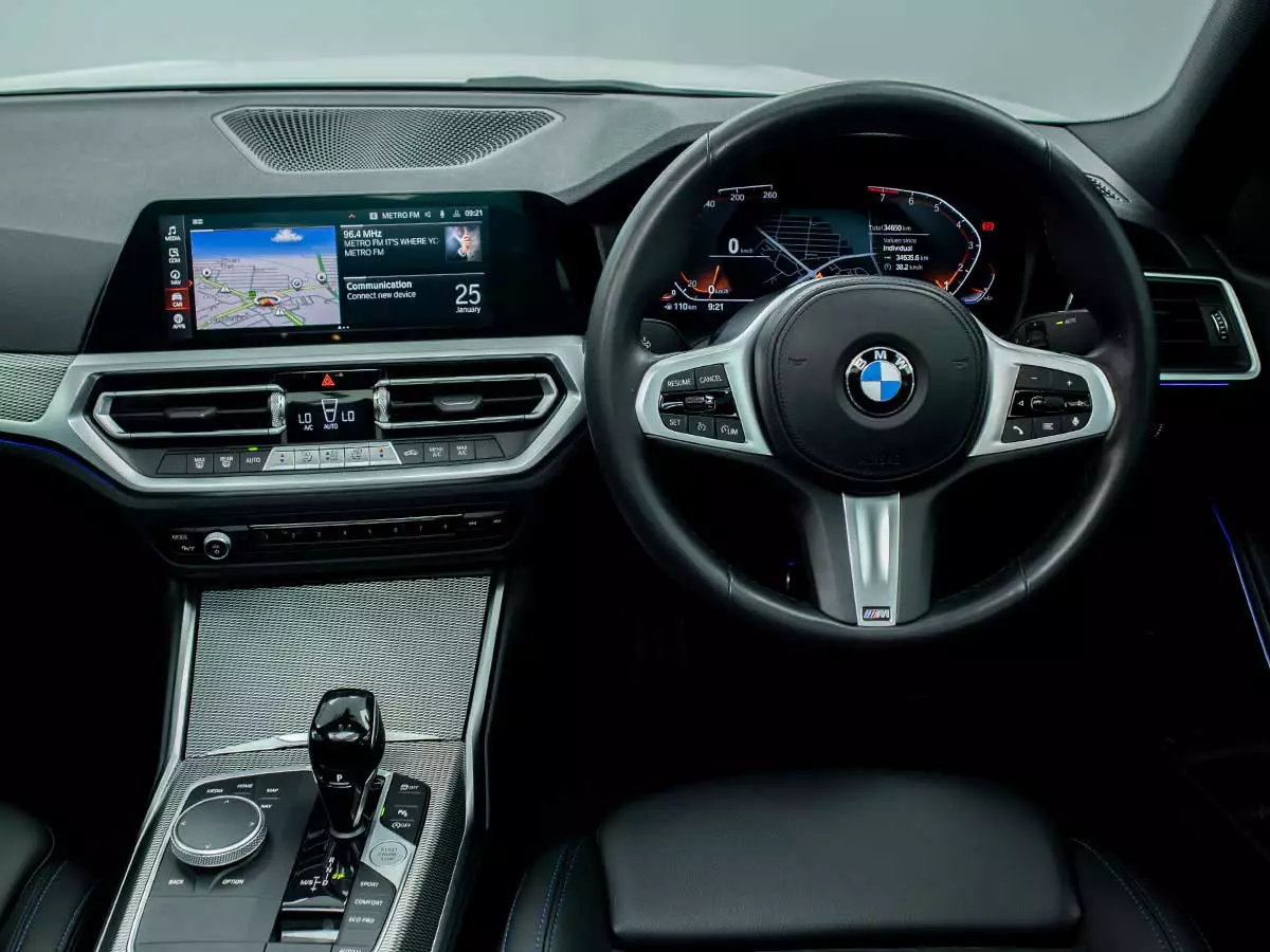 Vehicle Image for 15/17for BMW 3 Series 320i M Sport