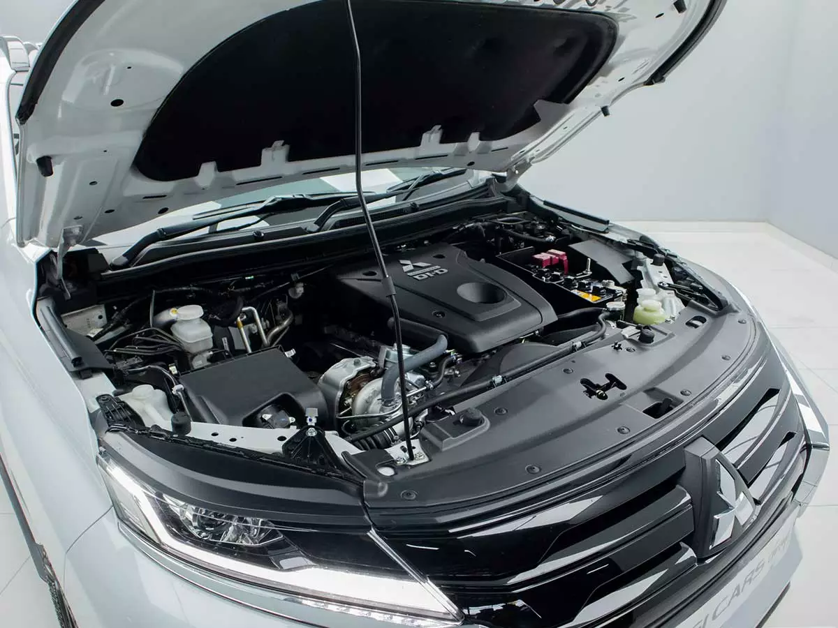 Vehicle Image for 8/18for Mitsubishi Pajero Sport 2.4DI-D Aspire