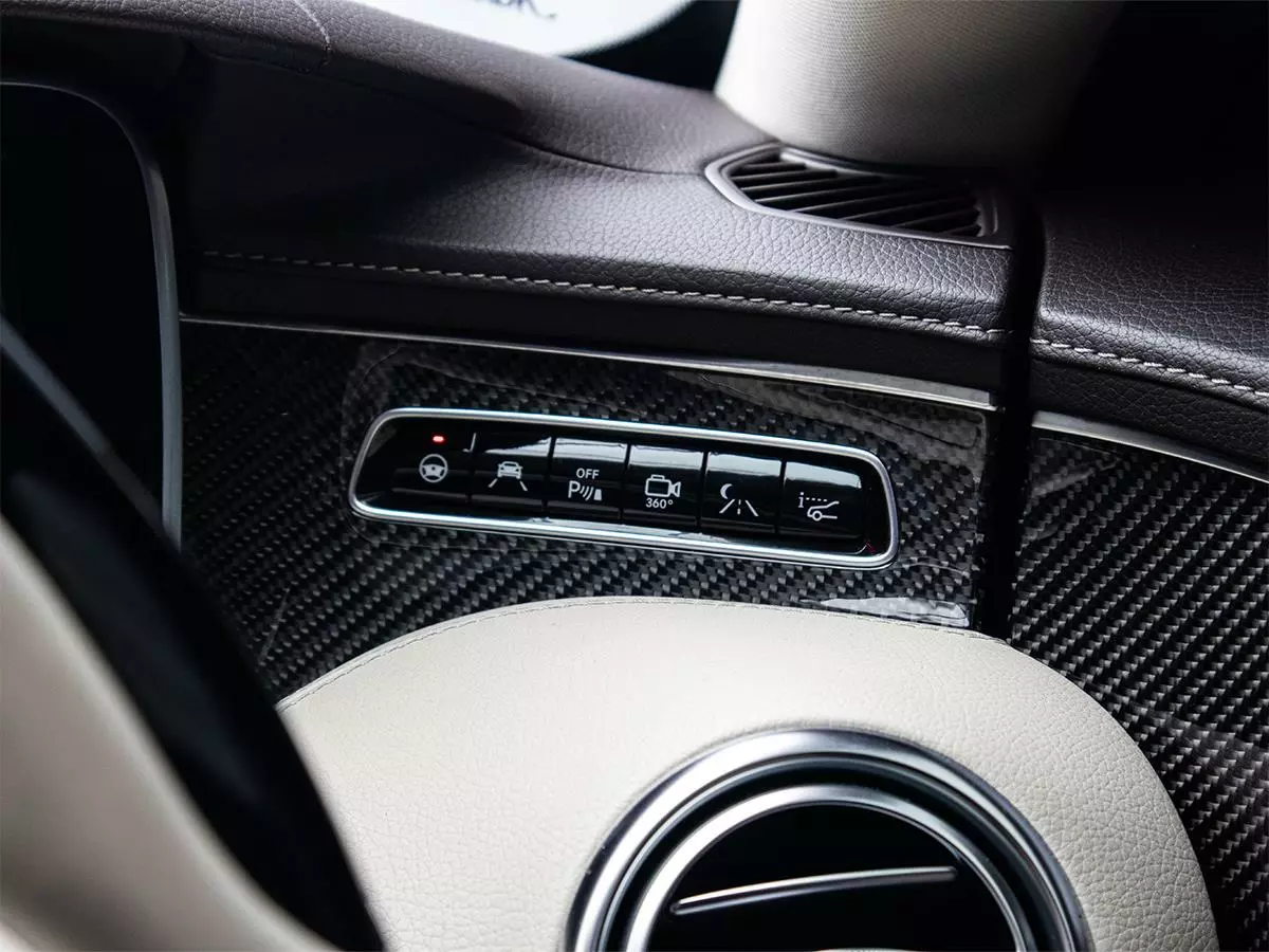 Vehicle Image for 13/17for Mercedes-AMG S-Class S63 Coupe